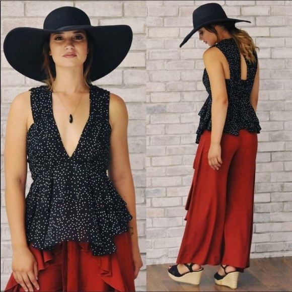 Black With White Polka Dots Sleeveless Blouse - Picture 4 of 8